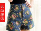 �����������˦�������ļ�ʱ��Ůװ��Ӧ�ӱ��¿�����װ����